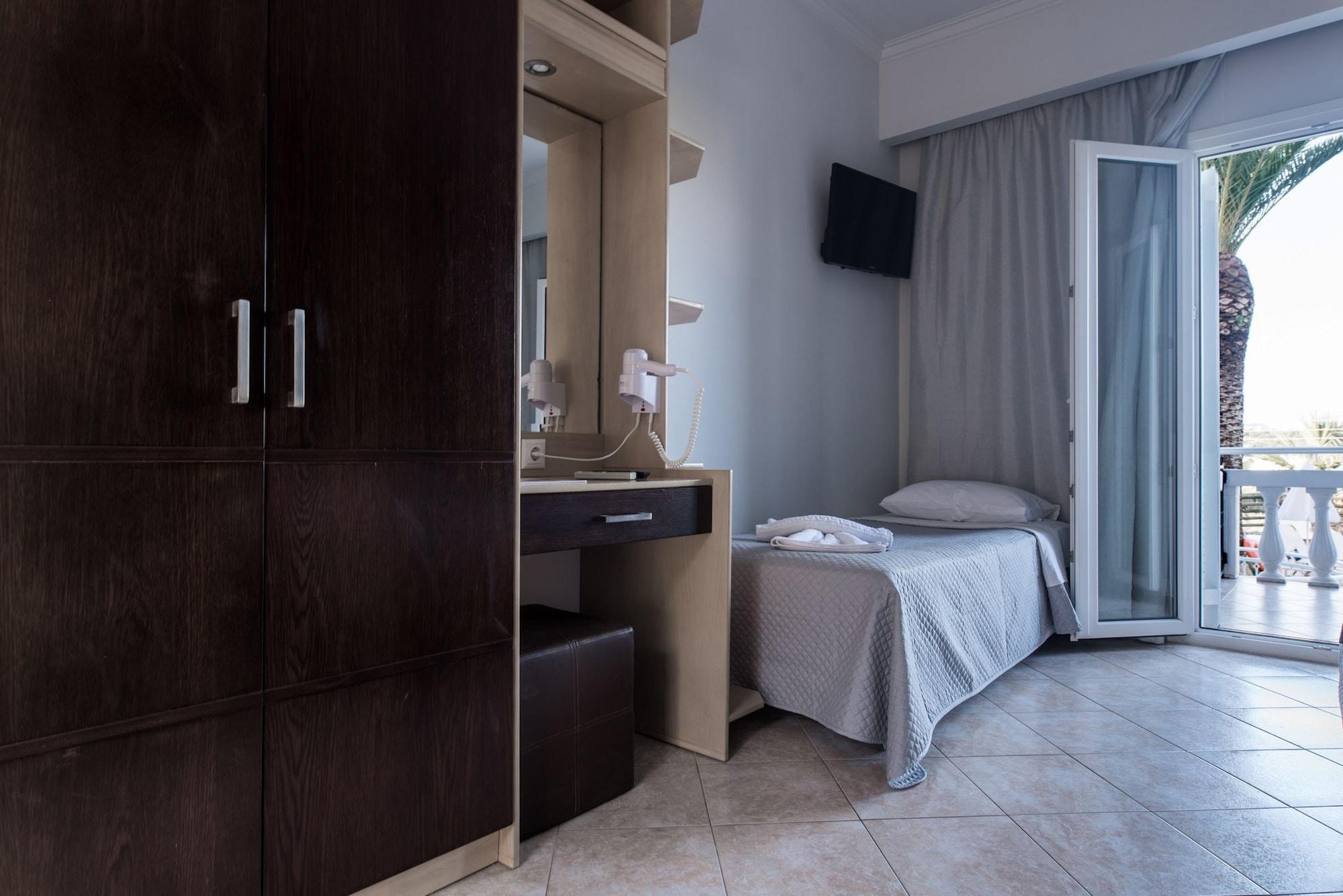 Отель Zante Calinica 3*
